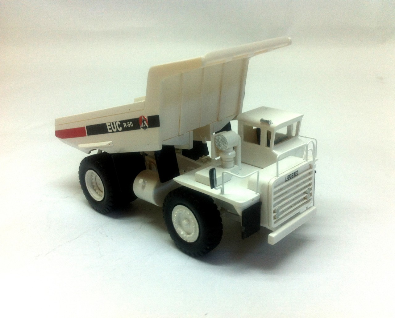 Ready Made Resin Model white colour HO 1/87 Euclid R-50 Rock Truck 
