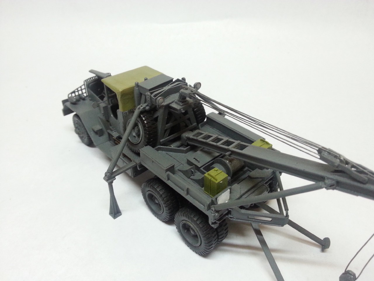 BUILT resin model 1:50 Ward LaFrance M1A1 6x6 Heavy Wrecker 