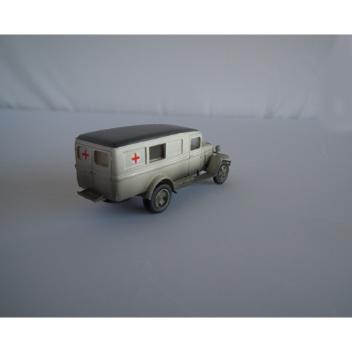 1/72 GAZ-55 Ambulance 1942 - KIT - Image 3
