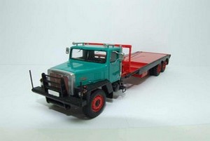 HO 1/87 International Paystar 5000 Flatbed Truck Ready Made Resin Model