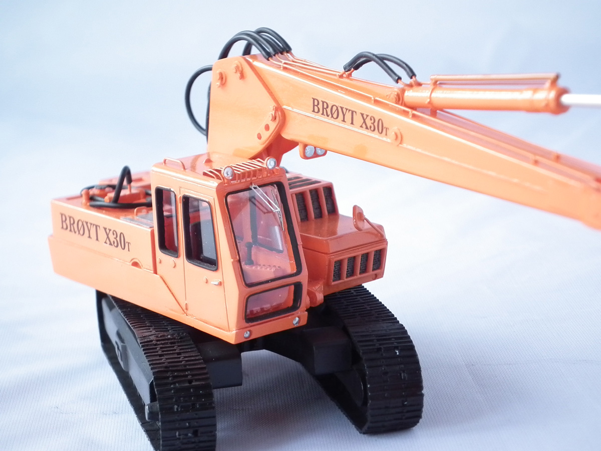 1/50 Excavator Broyt X30 T Cab 1 High Quality Resin KIT by Fankit Models 