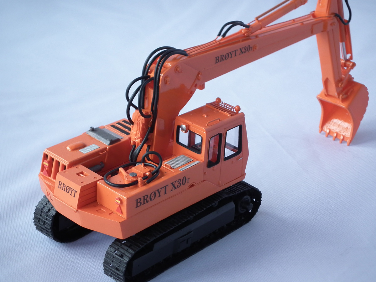 High Quality Resin KIT by Fankit Models 1/50 Excavator Broyt X30 T Cab 1 