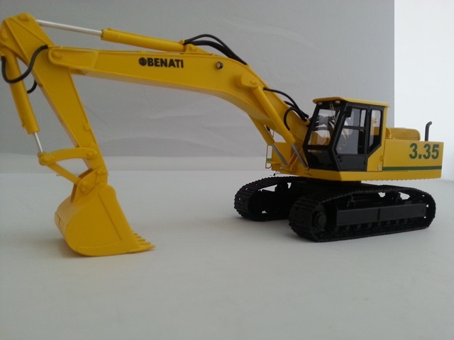 Details about   1/50 Excavator Benati 3.35 Tracks High Quality Resin KIT by Fankit Models 