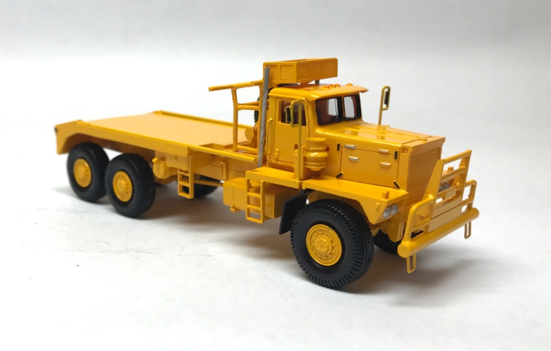yellow colour Ready Made Resin Model HO 1//87 Pacific P12W /"Roughneck/"